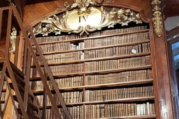 Ein Jahrhundert in Bildern 1925 – 2025 Prunksaal der Österreichischen Nationalbibliothek Bild 9